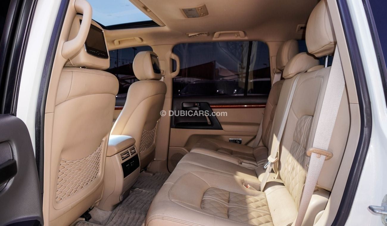 Toyota Land Cruiser GXR V8