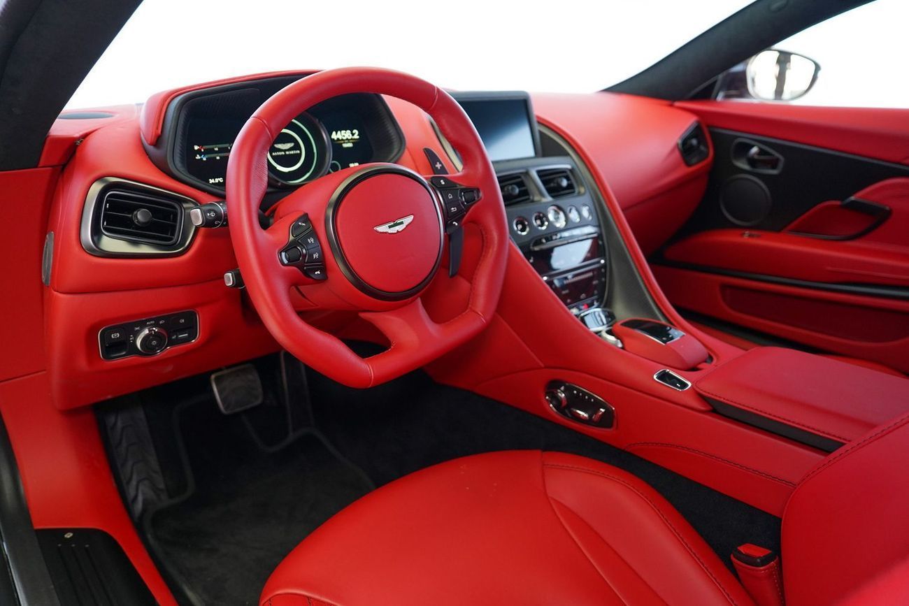 أستون مارتن DB11 AMR 5.2L