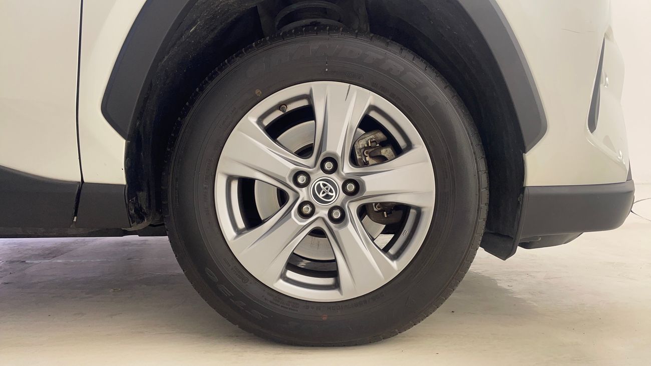 تويوتا راف ٤ EX 2.5 | بدون دفعة مقدمة | اختبار القيادة في المنزل