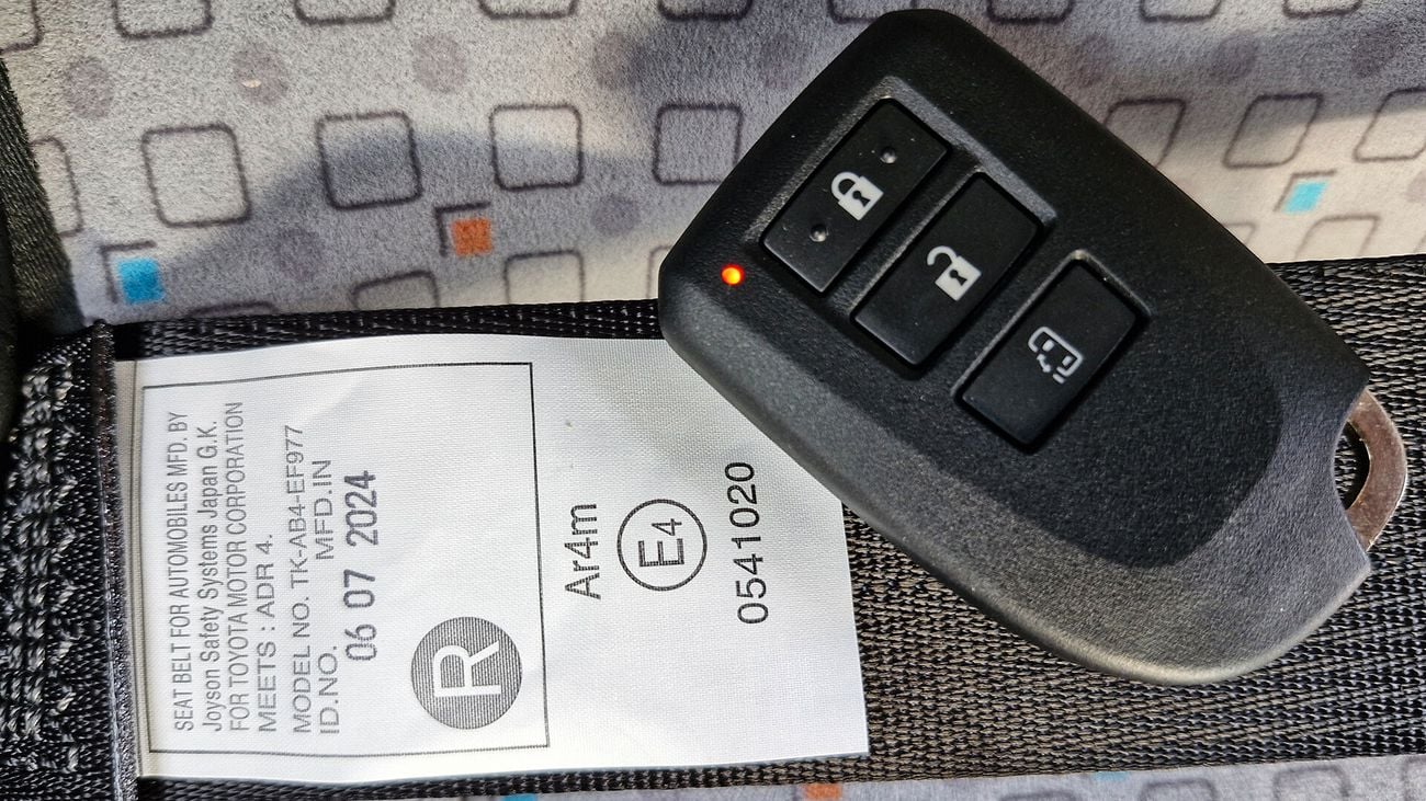 Toyota Hiace RHD 2024 2.8L Diesel AT Brand New 0Km