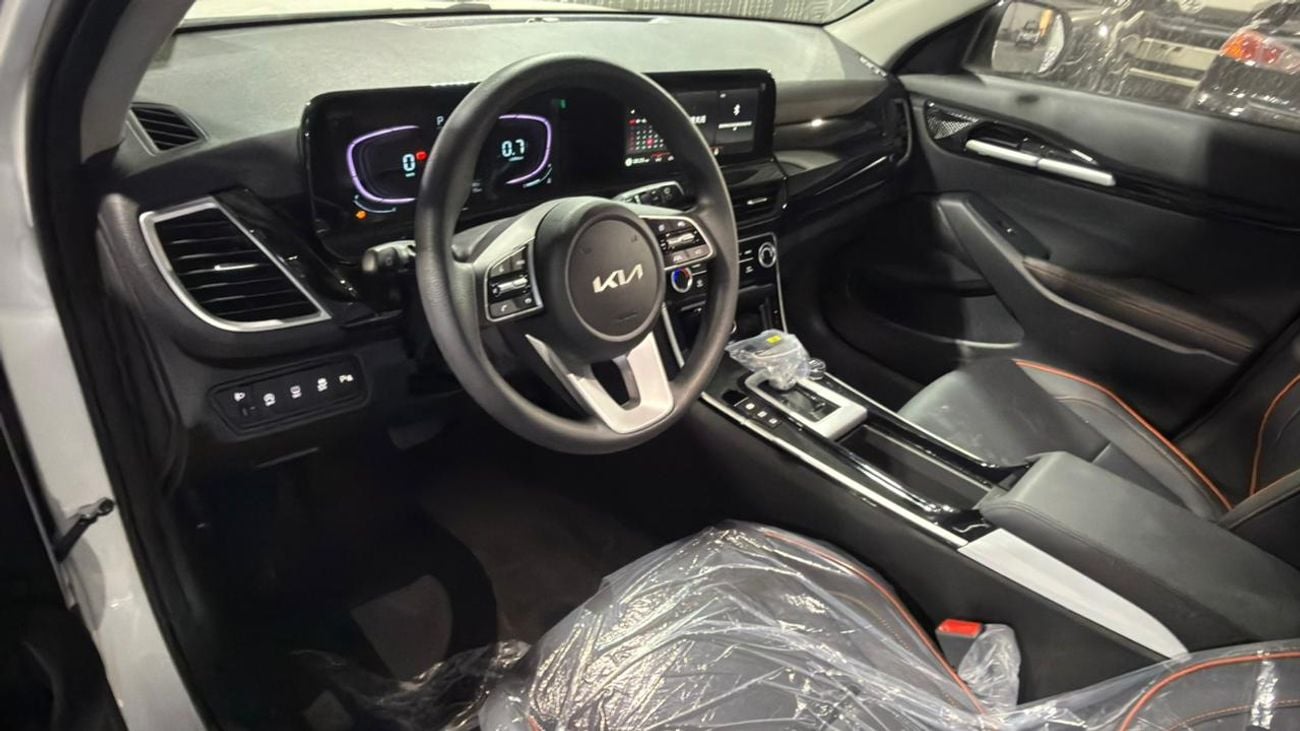 كيا سيلتوس 1.5 L AUTOMATIC. PETROL SUV/CROSSOVER/FRONT WHEEL