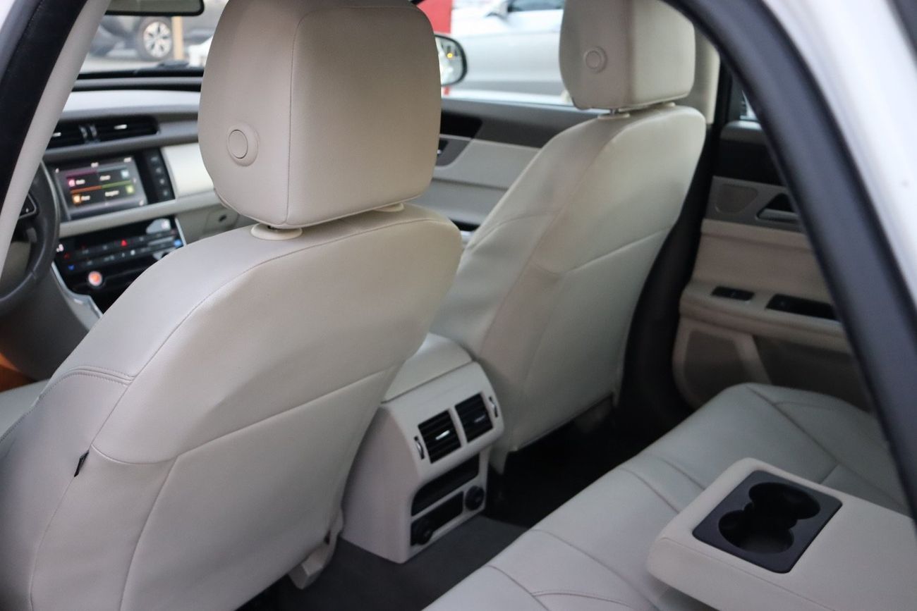 جاكوار XF JAGUAR XF R-SPORT 3.5L SUPERCHARGER 2016