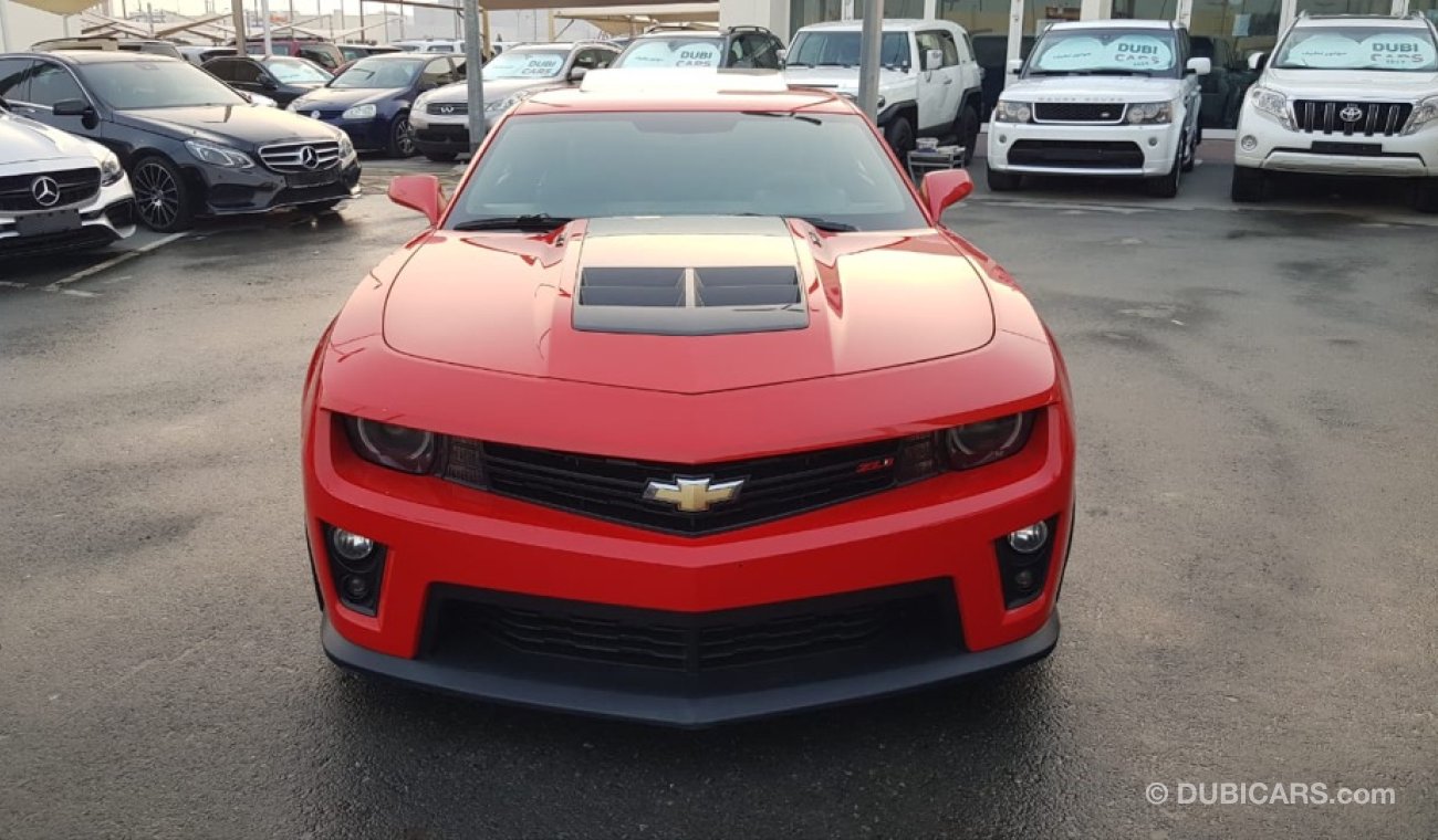 Chevrolet Camaro model 2015 GCC car prefect condition full service full option low mileage