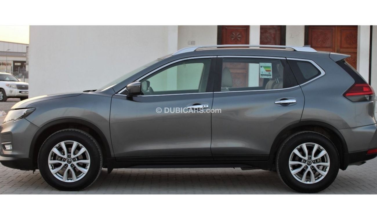 نيسان إكس تريل نيسان اكس تريل 2018 خليجي رقم 2 فورويل بحالة ممتازة بدون حوادث نظيفه جدا من الداخل والخارج