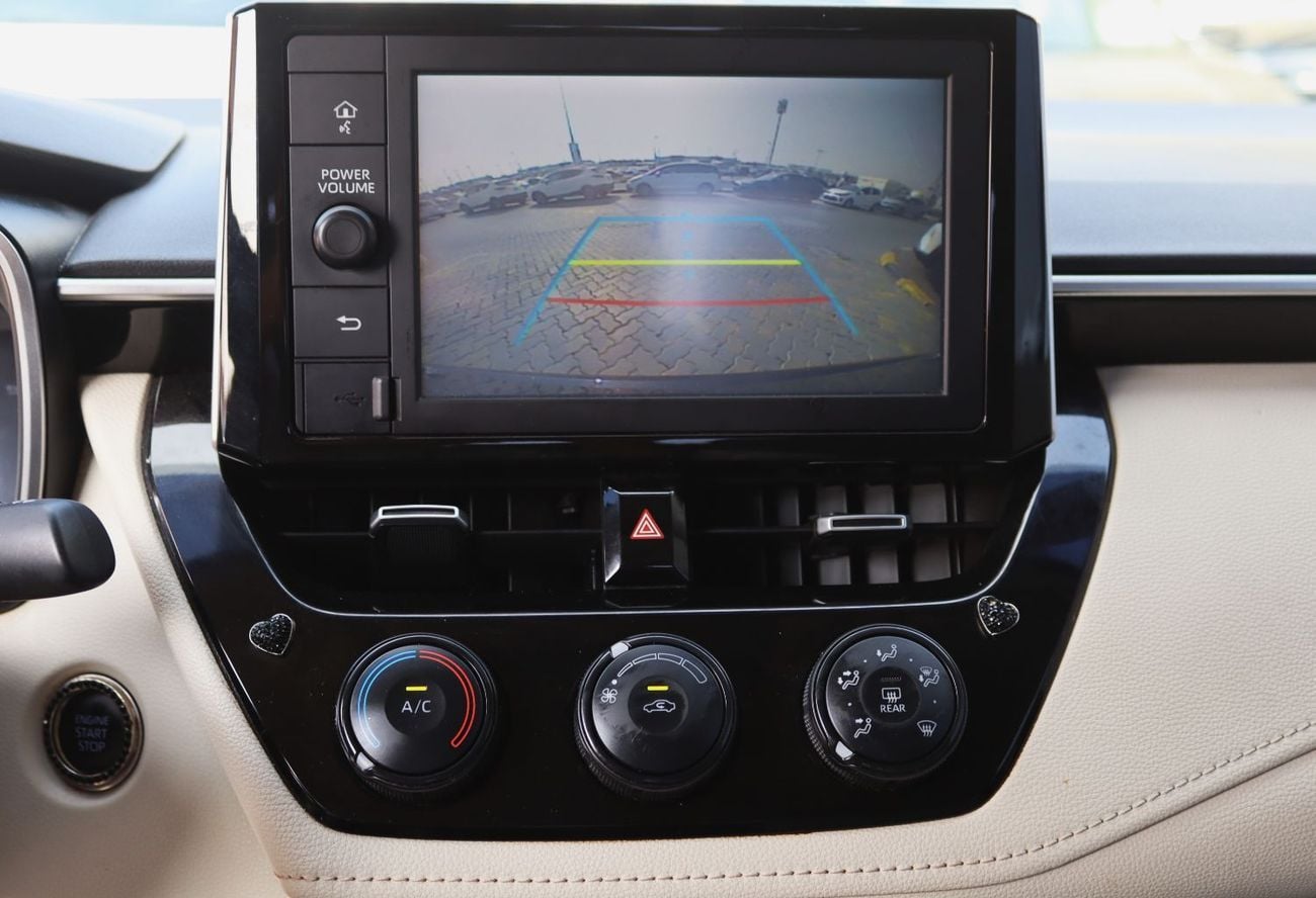 تويوتا كورولا تويتا كرولا - 2022- خليجى - بدون حواداث - فل أوبشن  رقم واحد - بمحرك 1.6- بحاله ممتازه