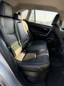 Toyota RAV4 TOYOTA RAV4 HYBRID XLE 2.5L