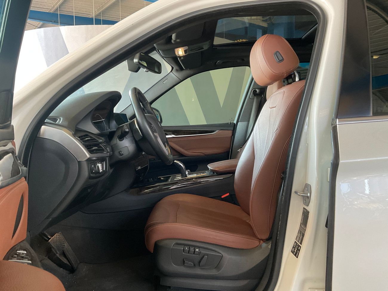 بي أم دبليو X5 35i Executive | National Day Celebration | شامل الضمان | 0 ﺪﻔﻋﺓ ﺃﻮﻟﻯ