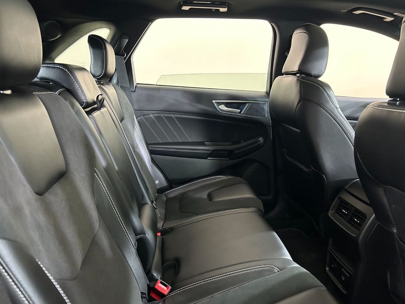 فورد إدج ST SST422/AL TAYER MOTORS AL QOUZ SHOWROOM