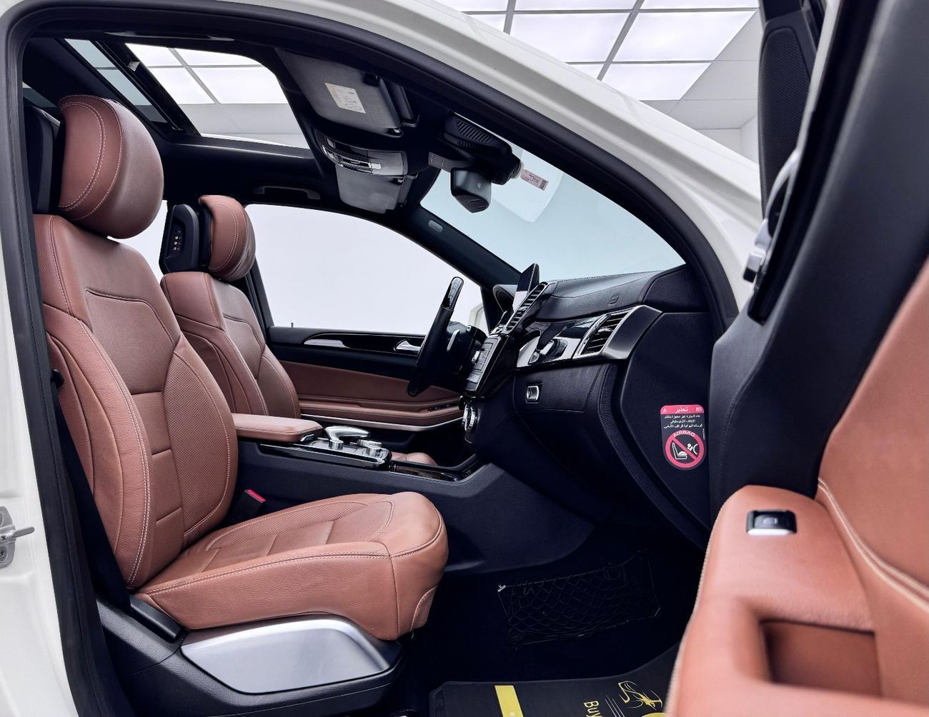 مرسيدس بنز GLS 500 Std 4.7L 2018 Mercedes Benz GLS500 4MATIC, Warranty, Full Service History, 7 Seater, GCC