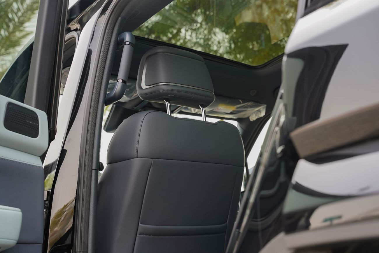 BYD Leopard 5 2025 BYD Leopard 5 Ultra Intelligent Drive Black in Blue 0km