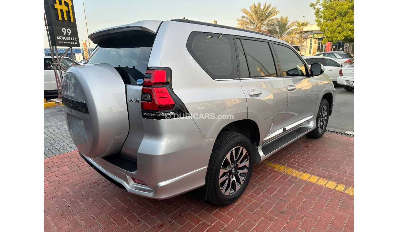 Used Toyota Prado 2023 for sale in Dubai - 653783