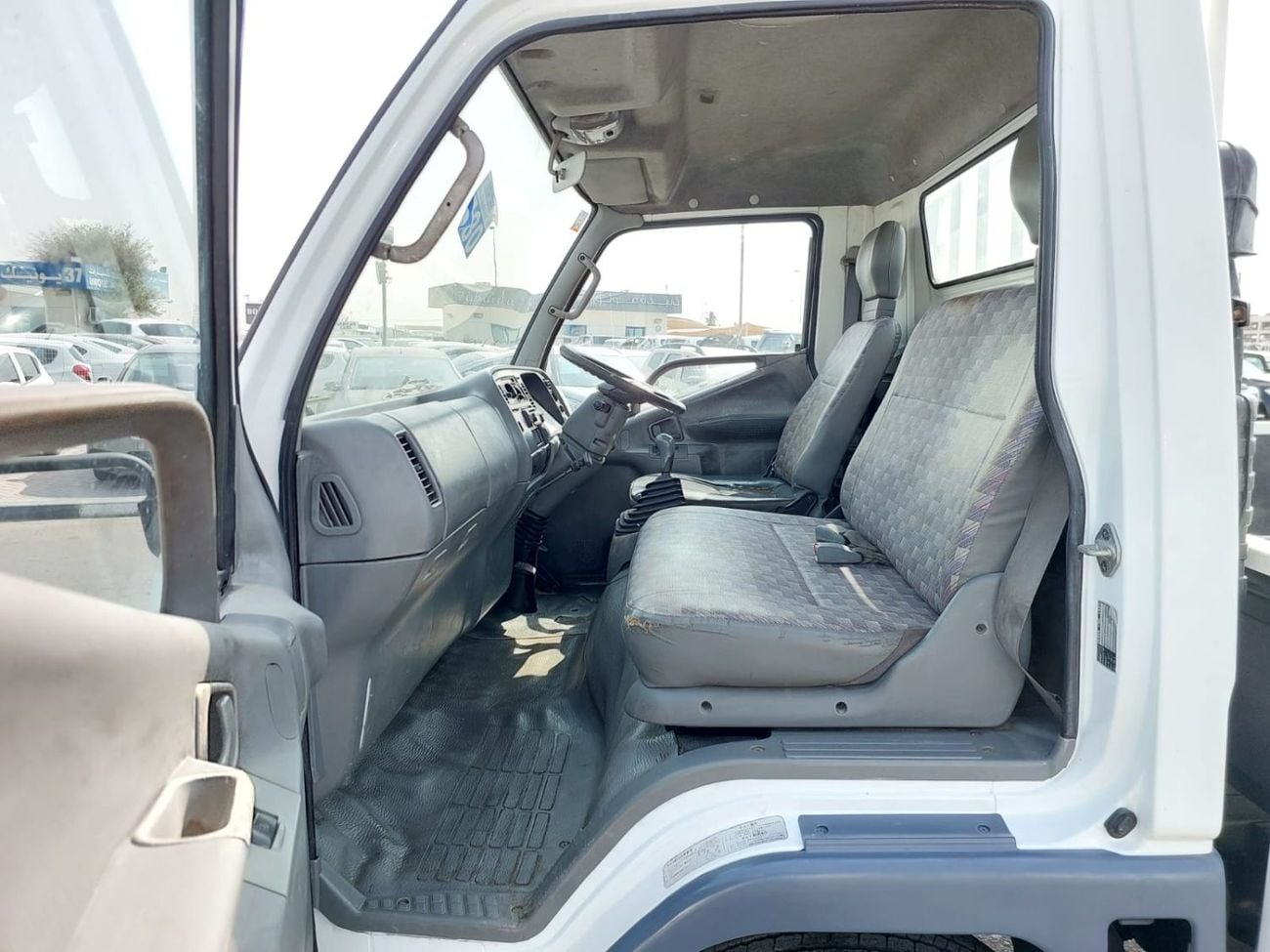 Mitsubishi Fuso Canter (RAMADAN OFFER) MITSUBISHI CANTER TRUCK RHD 1996 MODEL 4.6 L DIESEL MANUAL(PM20447)