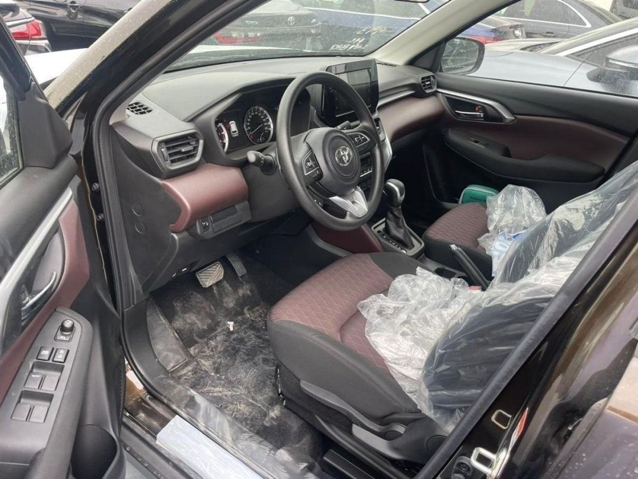 Toyota Urban Cruiser 2026 Toyota Urban 1.5L AT Petrol Zero KM Without Sunroof