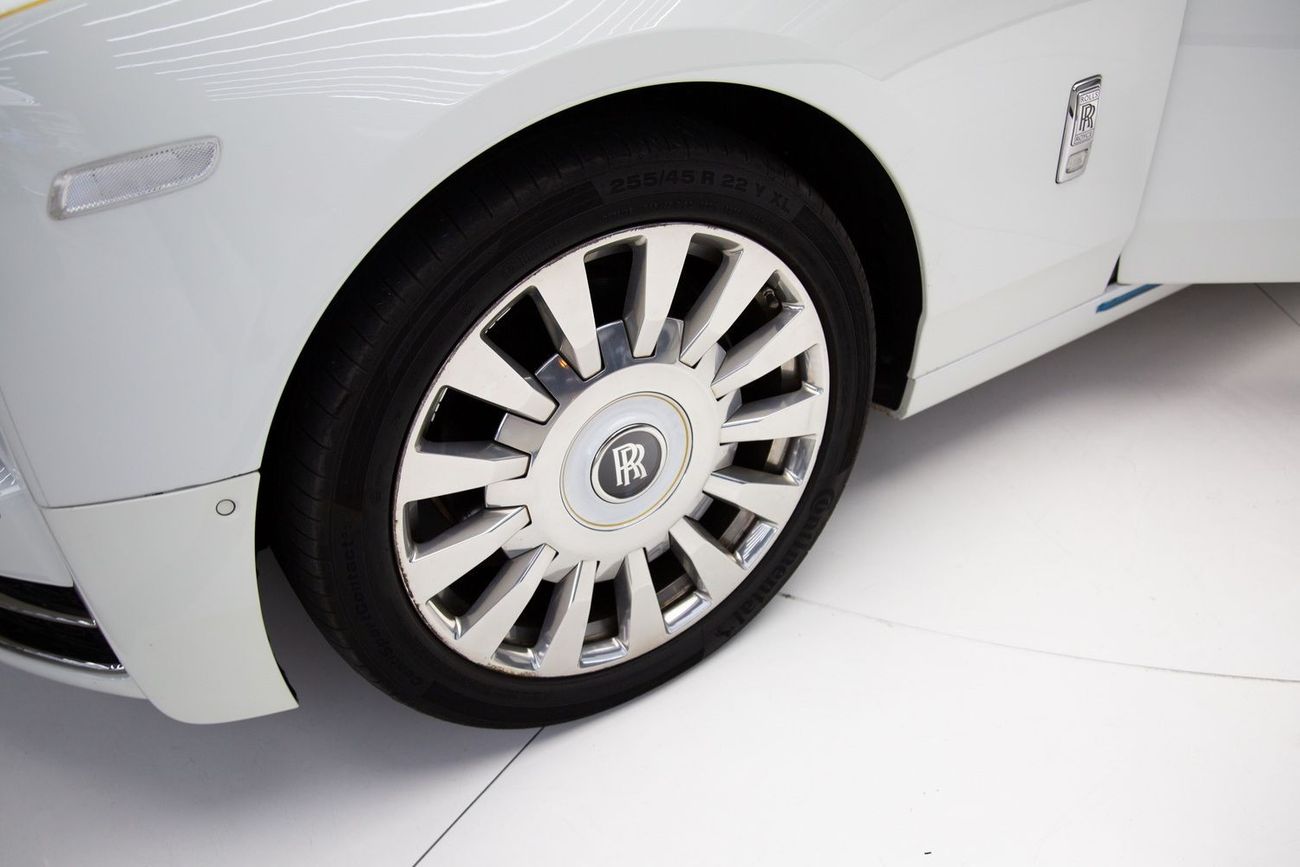 رولز رويس فانتوم EWB 6.8L | TRANQUILITY COLLECTION