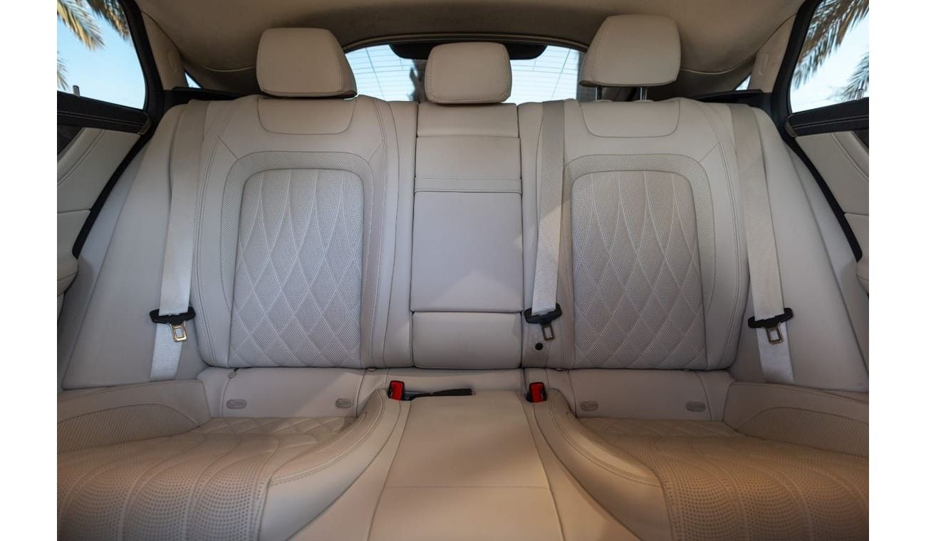 مرسيدس بنز ايه ام جي جي تي 43 Mercedes-Benz GT43 AMG 2019 GCC under Agency Warranty with Flexible Down-Payment.