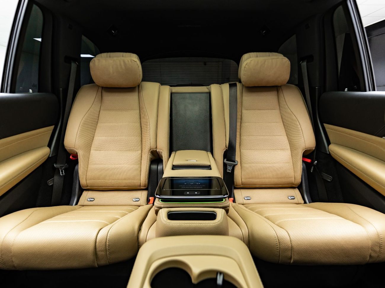 مرسيدس بنز GLS 450 Premium + 3.0L (389 HP)