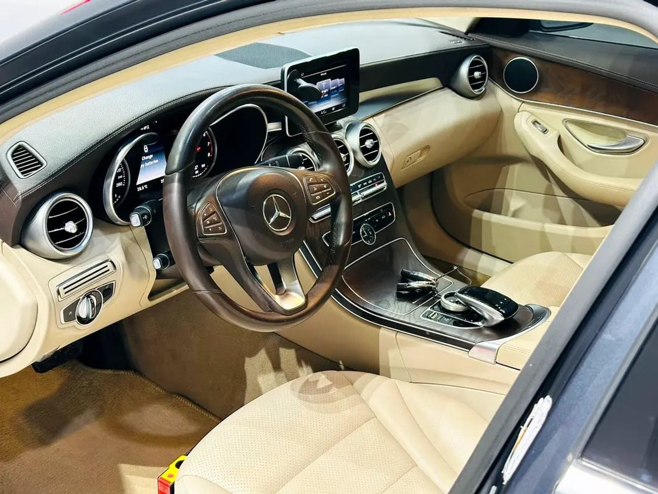 Mercedes Benz C200 AVANTGARDE