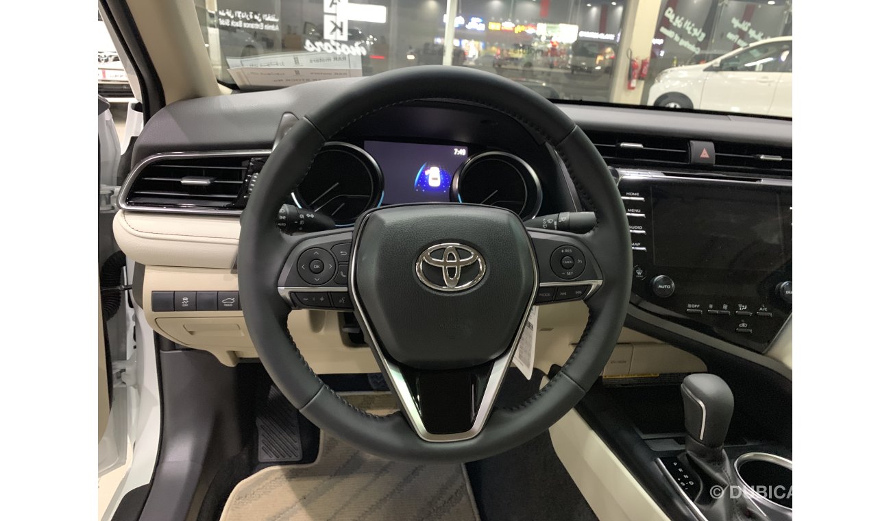 Toyota Camry 6V Limited MY2019