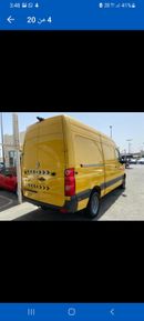 فولكس واجن كرافتر van