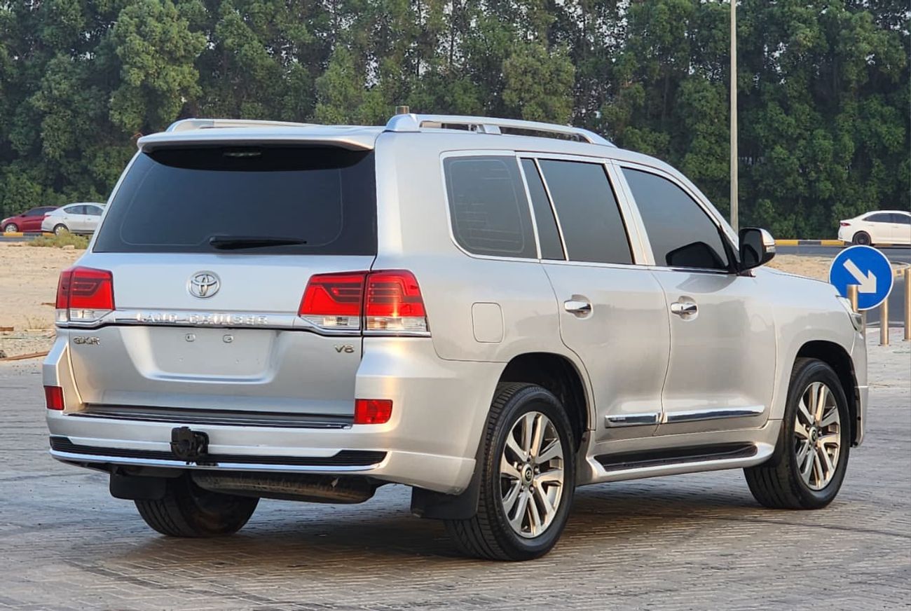 تويوتا لاند كروزر GXR V6 MODEL 2009 UPGRADE 2021