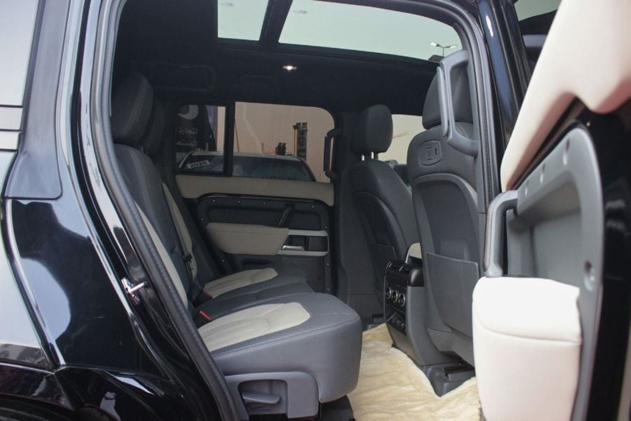 Land Rover Defender 110 SE P400