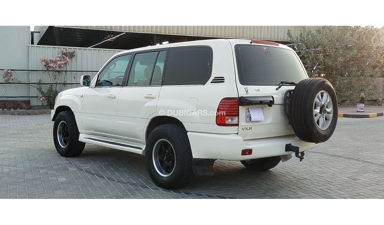 تويوتا لاند كروزر تويوتا لاند كروزر VXR  2000