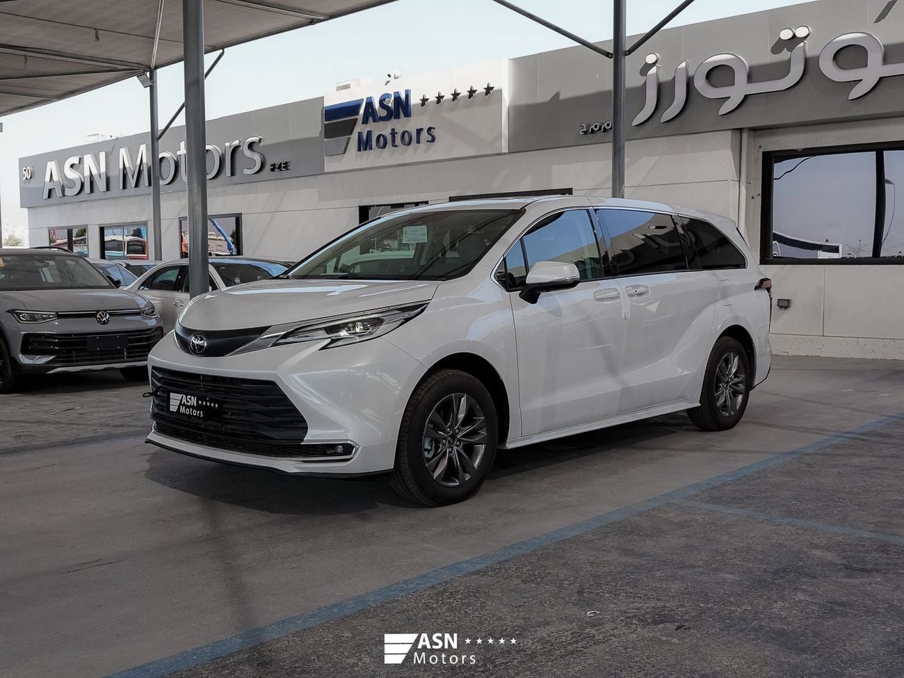 Toyota Sienna  2.5L Dual-Engine 2WD 2025 (Clearance Price)