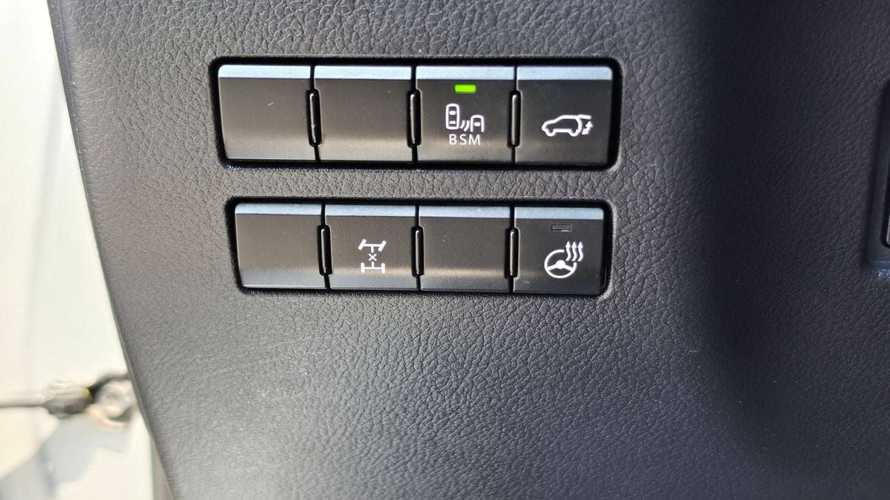 Lexus NX200t STANDARD
