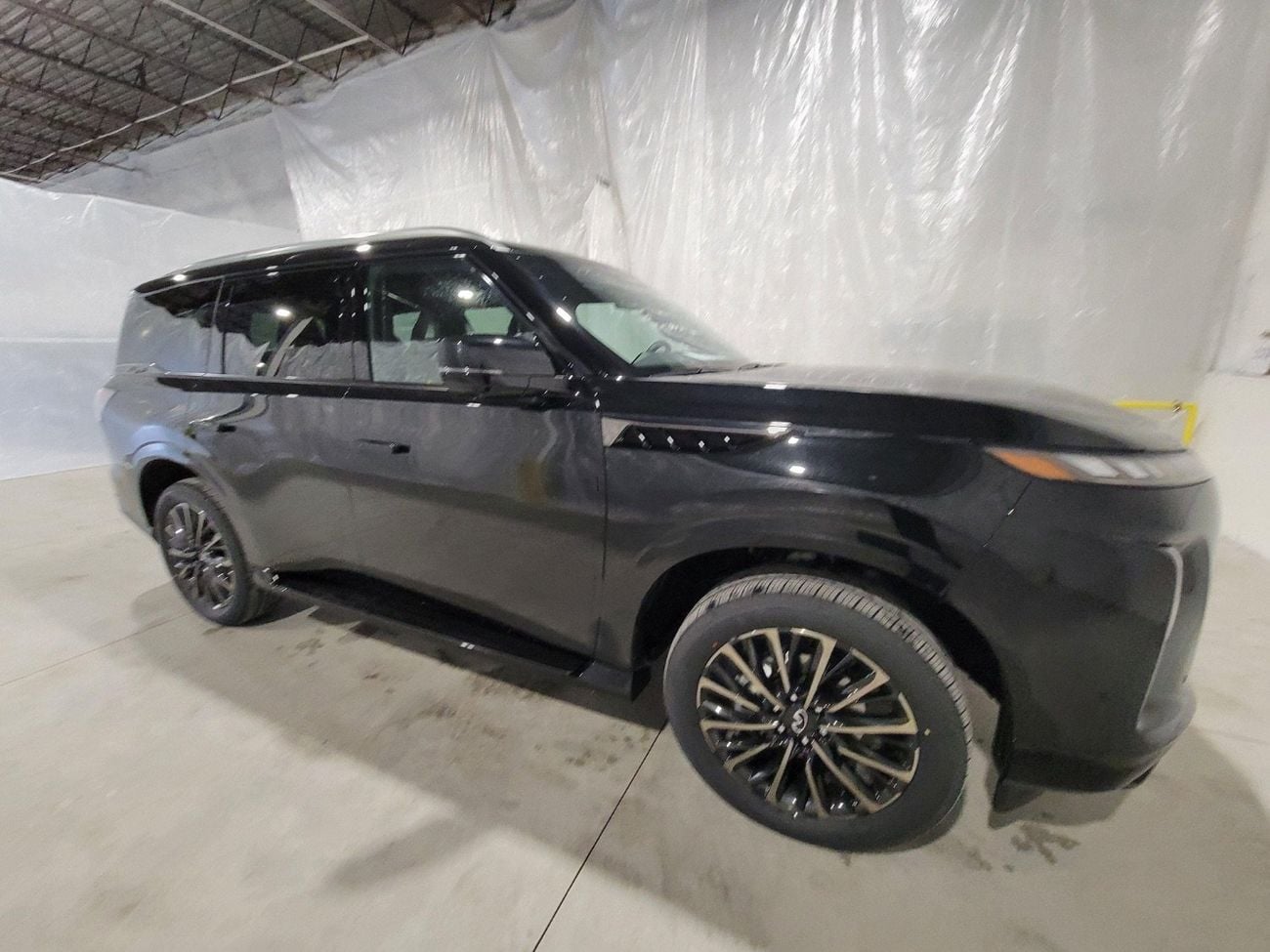 Infiniti QX80 Autograph Captain Chairs 3.5L