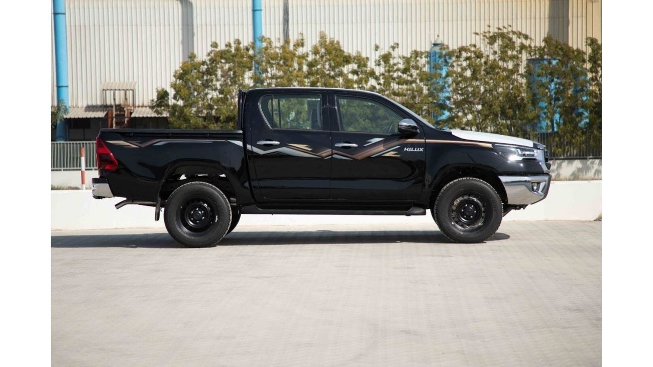 تويوتا هيلوكس تويوتا هيلوكس 4x4 DC 2.8 SR5 - أسود من الداخل عنابي