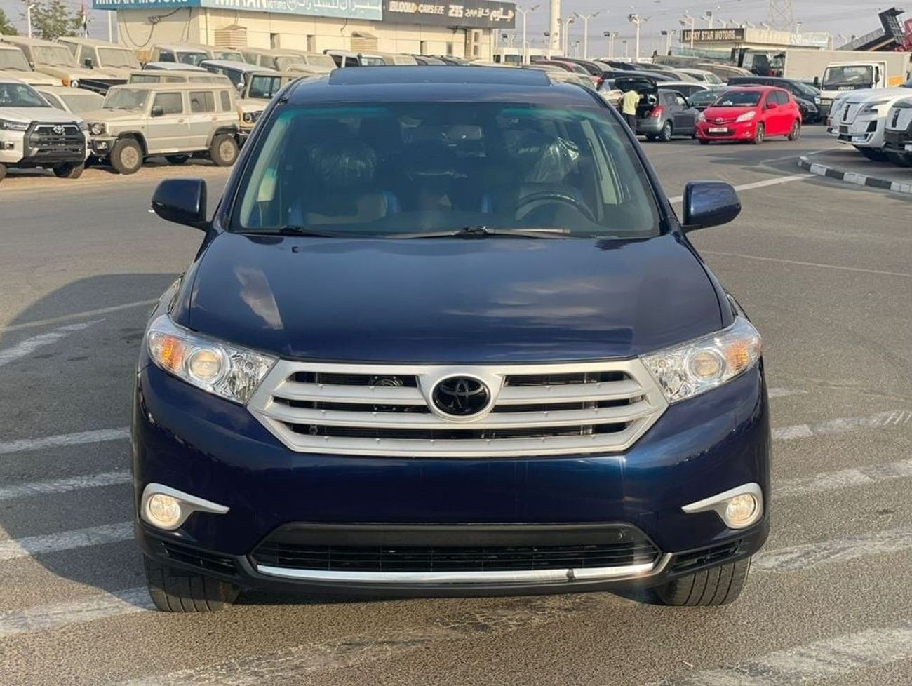 Toyota Highlander 2013 Toyota Highlander XLE+ 4x4 Full Option 7 Seater With Rear CAM & Rims - Canadian Specs - 145,000