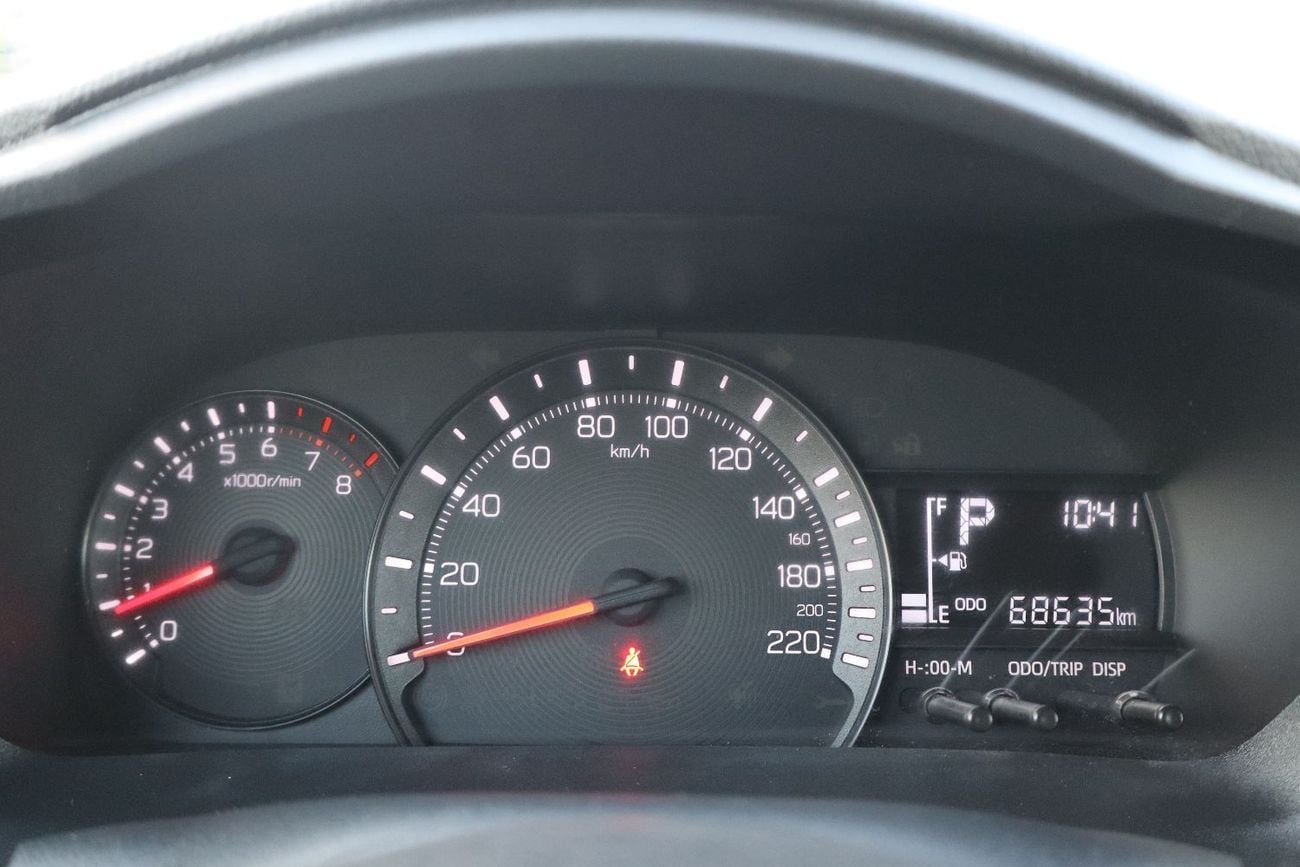 تويوتا يارس 1.5L E