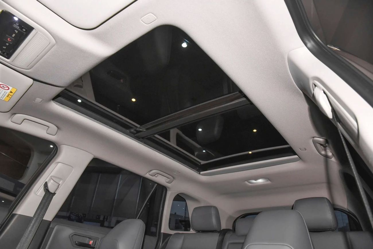 Toyota RAV4 FLAGSHIP HEV AWD