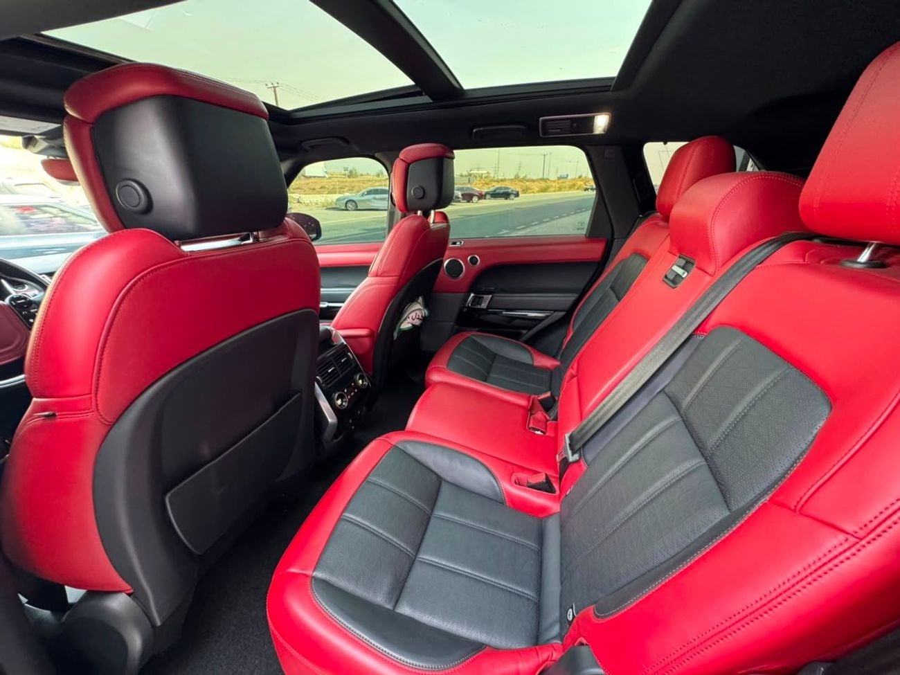 Land Rover Range Rover Sport AUTOBIOGRAPHY DYNAMIC V8 5.0L SUPERCHARGE / BIG SCREEN / PREMIUM SOUND SYSTEM / HEAD UP DISPLAY / 36
