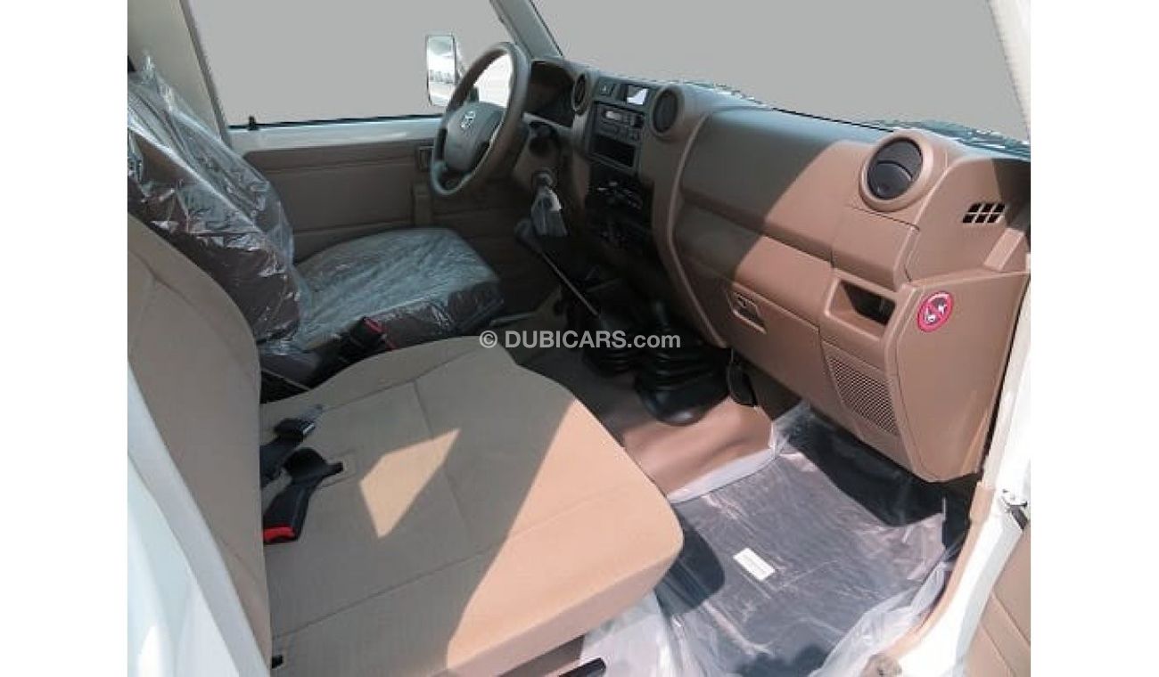 تويوتا لاند كروزر 70 TOYOTA LC HTOP 3 DOOR PETROL V6