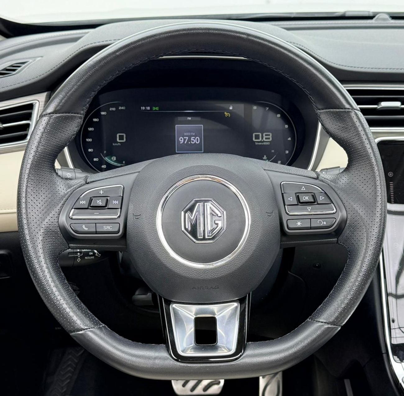 MG RX5 2023 MG RX5 Luxury, Warranty, Full Service History, Very Low Km, Fully Loaded, GCC