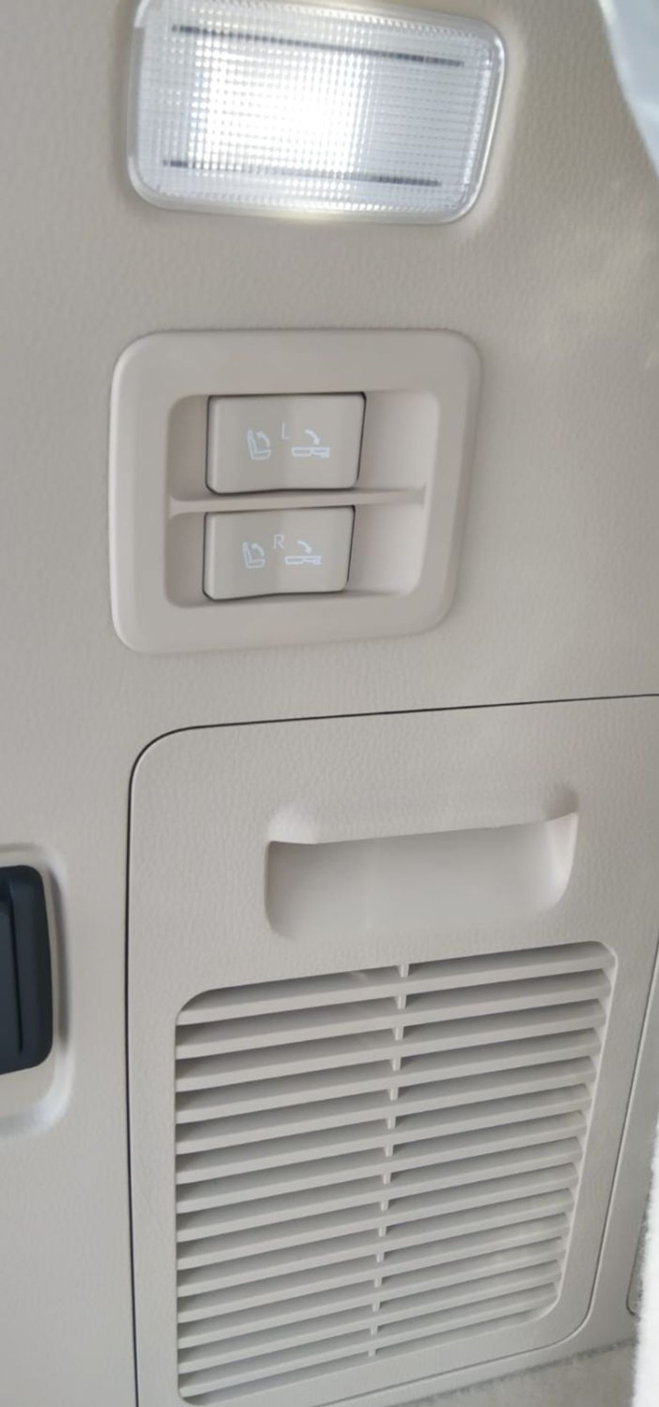 تويوتا لاند كروزر Rhd zx petrol Auto Right-Hand drive Brand-new full options