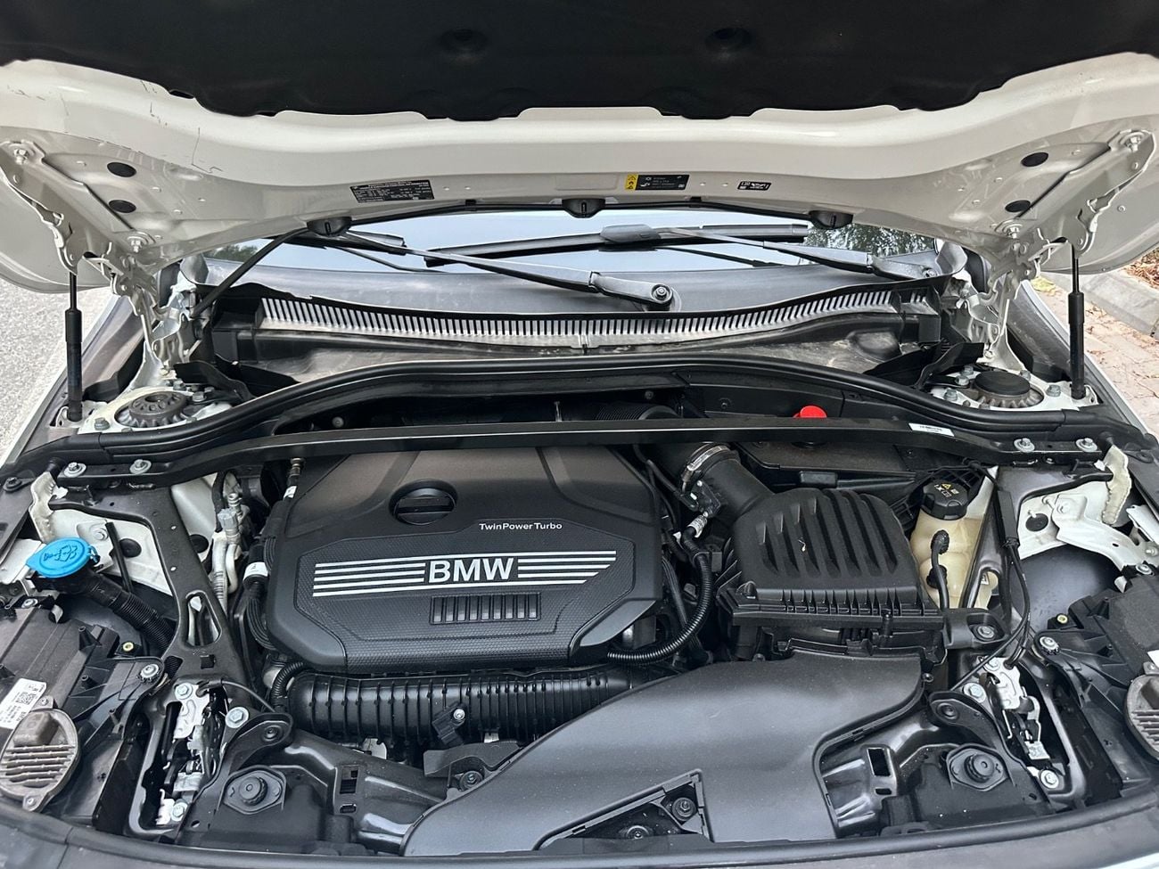 بي أم دبليو 228i xDrive 2022 White 2.0L 4-cylinder | 228 HP | AWD | Perfect Condition | American Specs