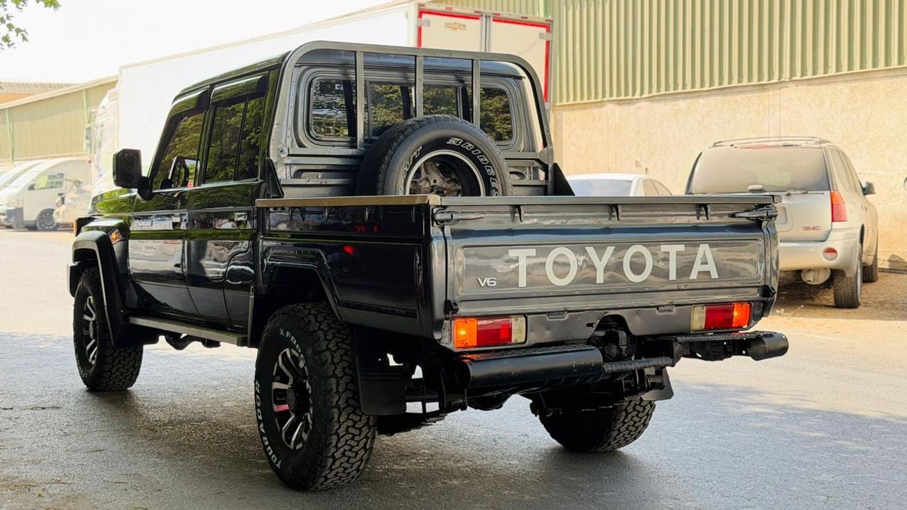 Toyota Land Cruiser Pick Up DOUBLE CABIN PICKUP | 2013 | LHD | 4.0L PETROL ENGINE | FACELIFTED TO 2025 MODEL | POWER WINDOWS | G