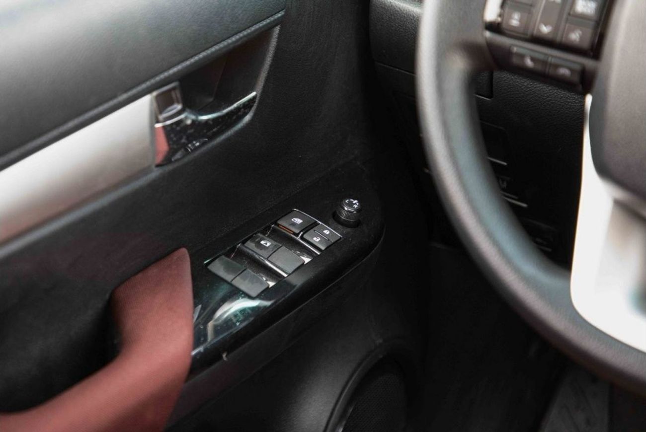 Toyota Hilux 2024 Toyota Hilux 4x4 DC 2.8 SR5 - Super White inside Maroon | Export Only