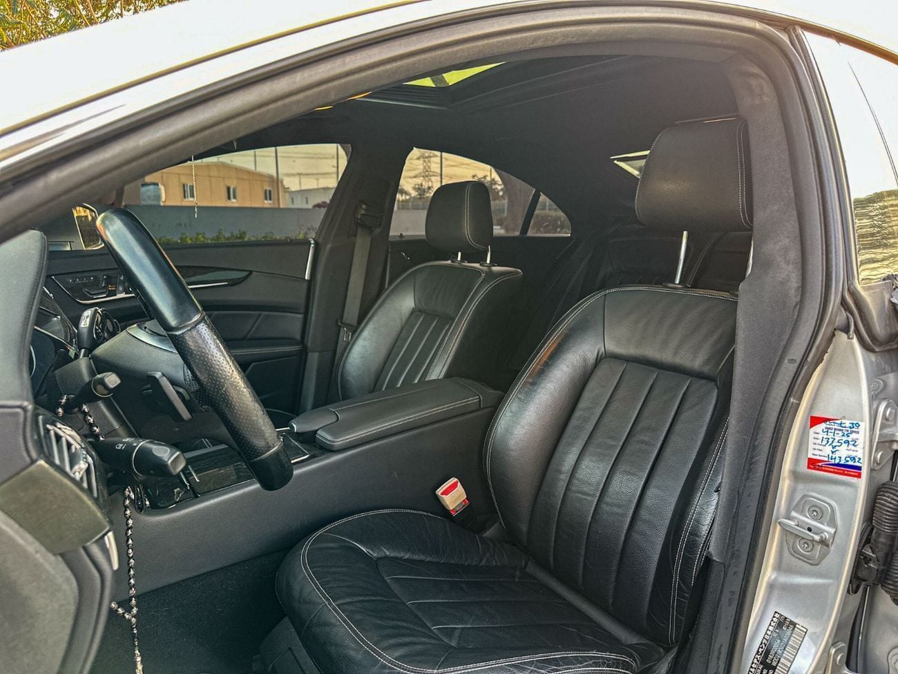 مرسيدس بنز CLS 550 2012 Mercedes-Benz CLS 550 RWD AMG V8 | 402 Hp | Law Mileage (151,000 Km) | Japanese Specs