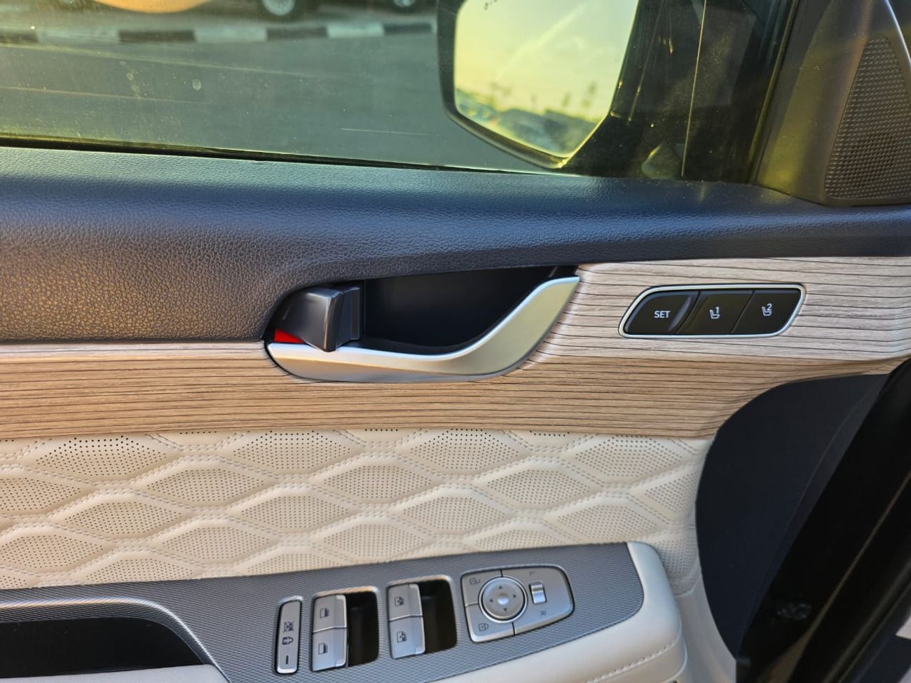 Hyundai Palisade 3.8L Calligraphy two sunroof , 360 camera and parking sensors