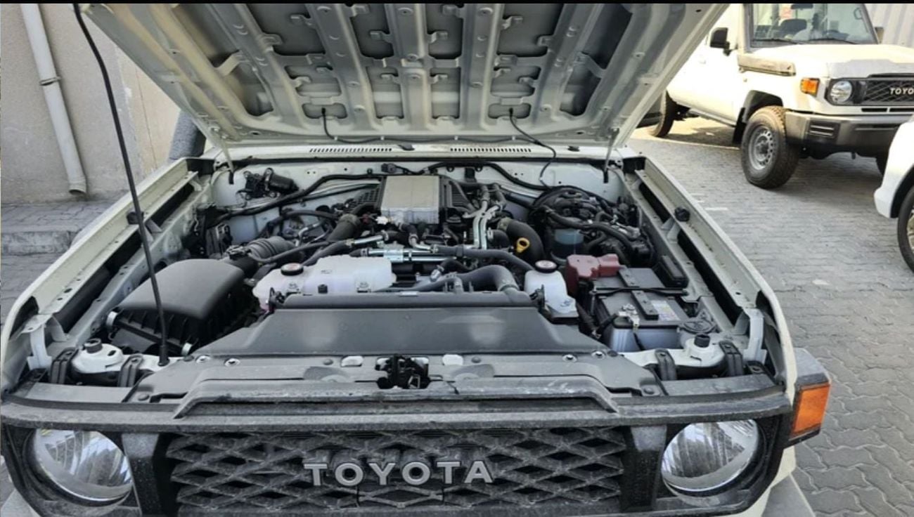 تويوتا لاند كروزر 70 TOYOTA LC78 HARDTOP AT 2.8 2025