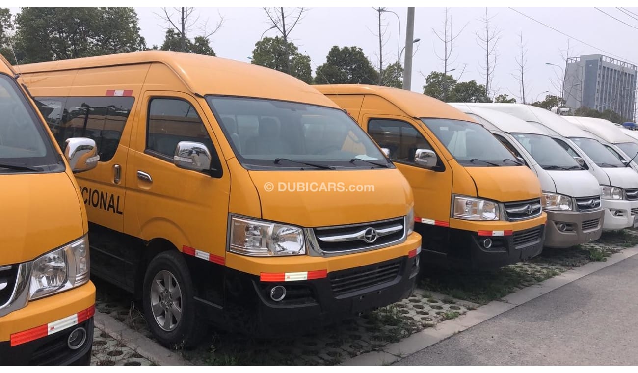 Toyota Hiace 18 seater