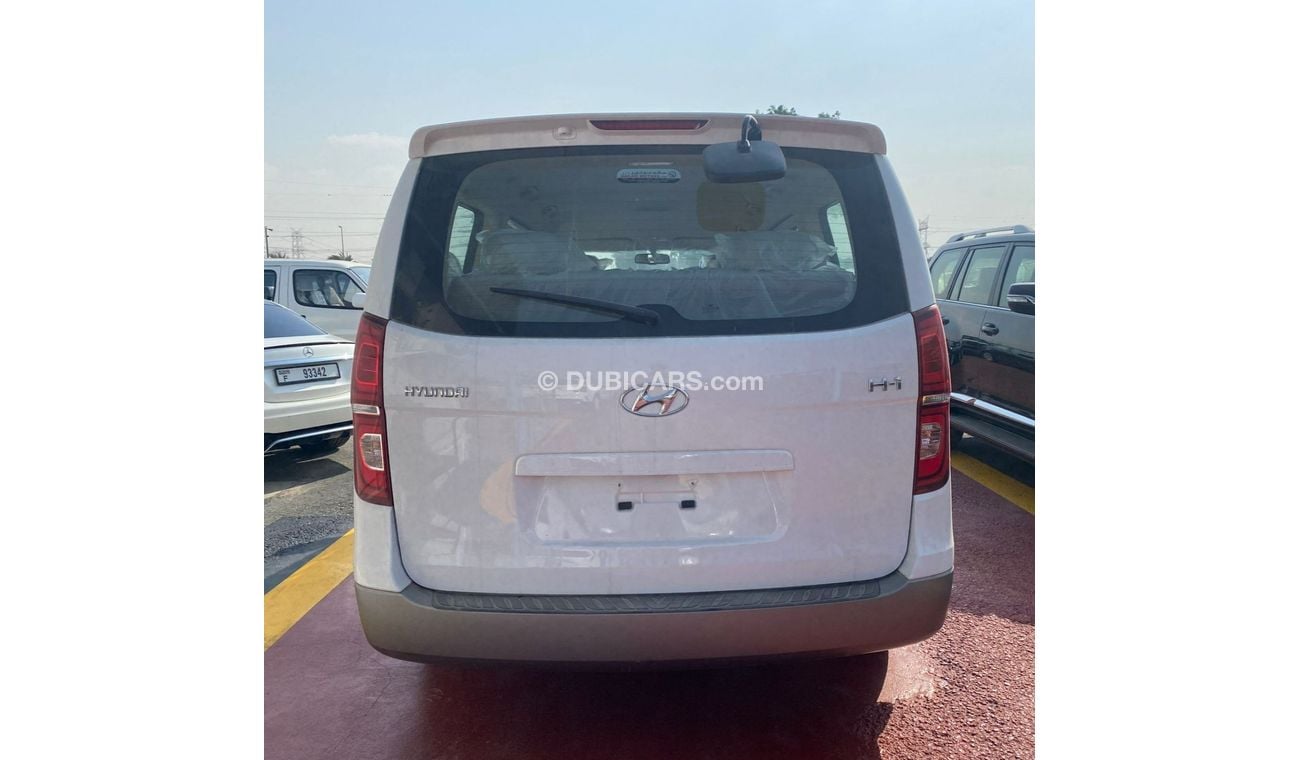 Hyundai H-1 HYUNDAI H-1 2.5L DIESEL FWD 12 SEATER MANUAL TRANSMISSION MODEL 2021