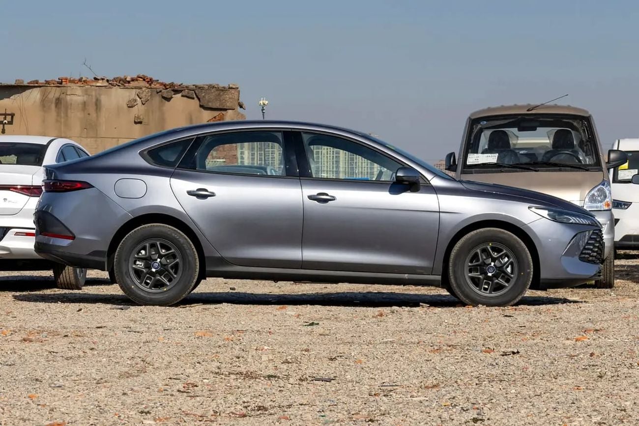 BYD QIN PLUS DM-i 55KM Leading Model