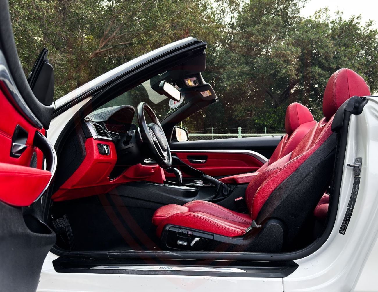 BMW 420i Sport Line 2.0L BMW 420 i | 2.0 L | 2019 | GCC | convertible | Accident-Free | In Excellent Conditio