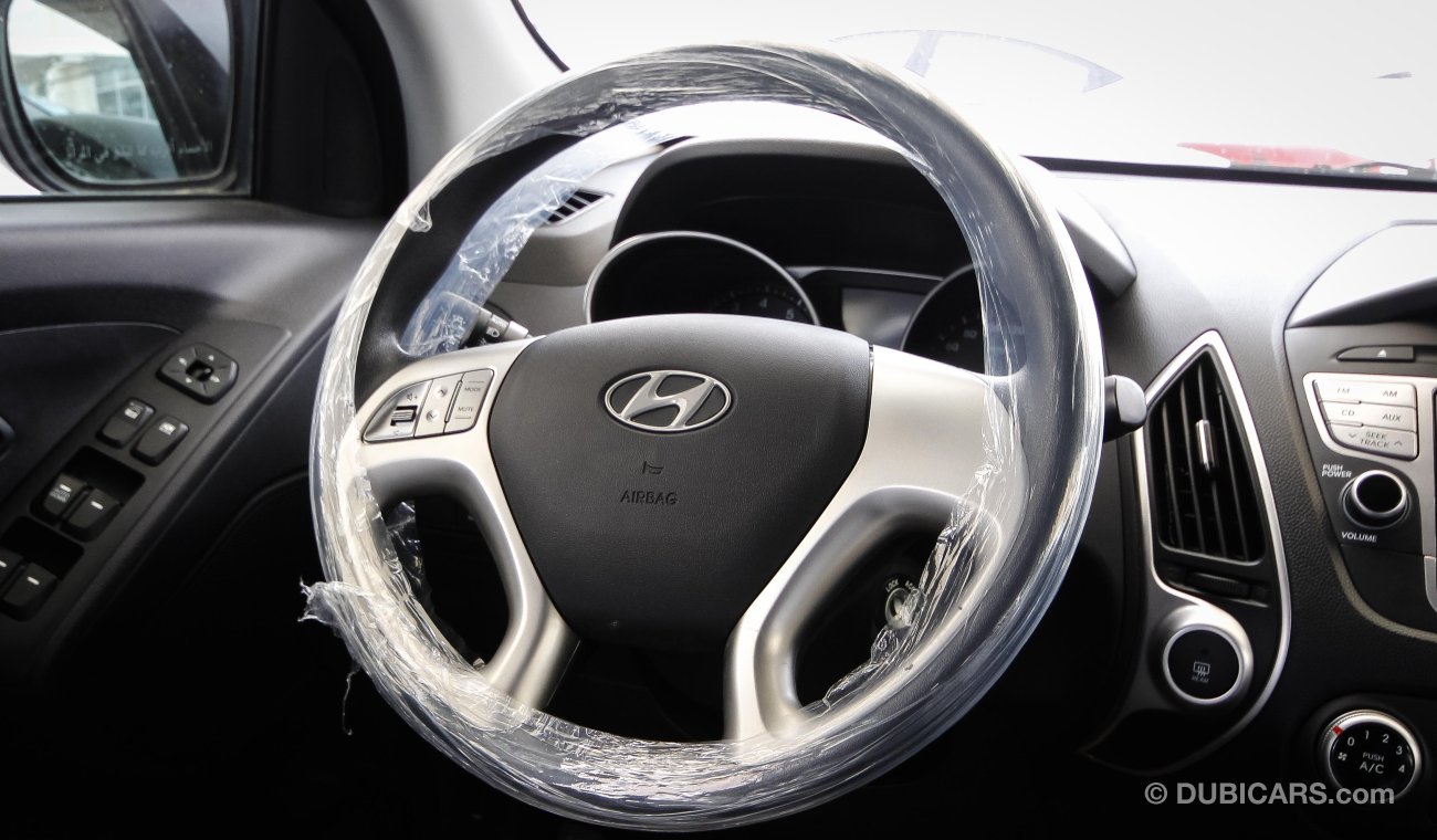 Hyundai Tucson Limited  4WD
