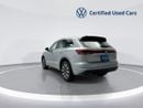 فولكس واجن طوارق | 42,100 AED SAVINGS from New Car | ONLY 3,796 KM | As-New Flagship Luxury | Warranty and Free Servi