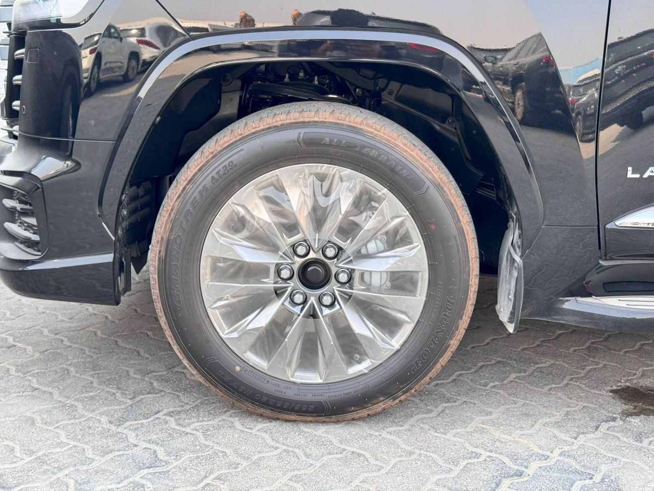 تويوتا لاند كروزر VX 3.3L